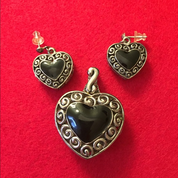 Artistic Heart Fashion Pendant & Earrings - Picture 4 of 6